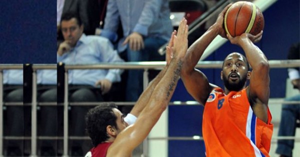 Alex Scales Mersin BB'de