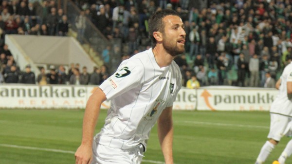 Denizlispor Hasan Demir ile uzatt