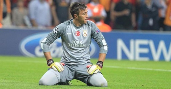 Muslera kalesinde devleti!